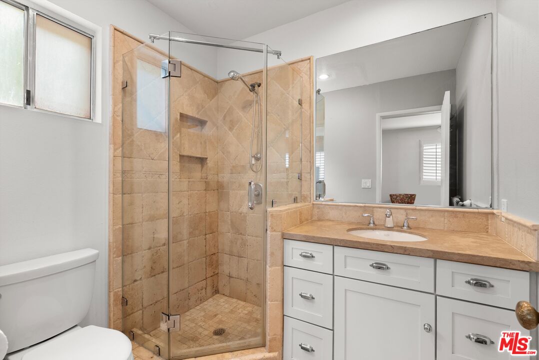 700 Westmount Dr Unit: 107