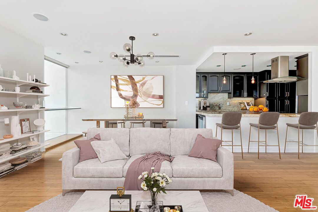 2222 Avenue Of The Stars Unit: 1102