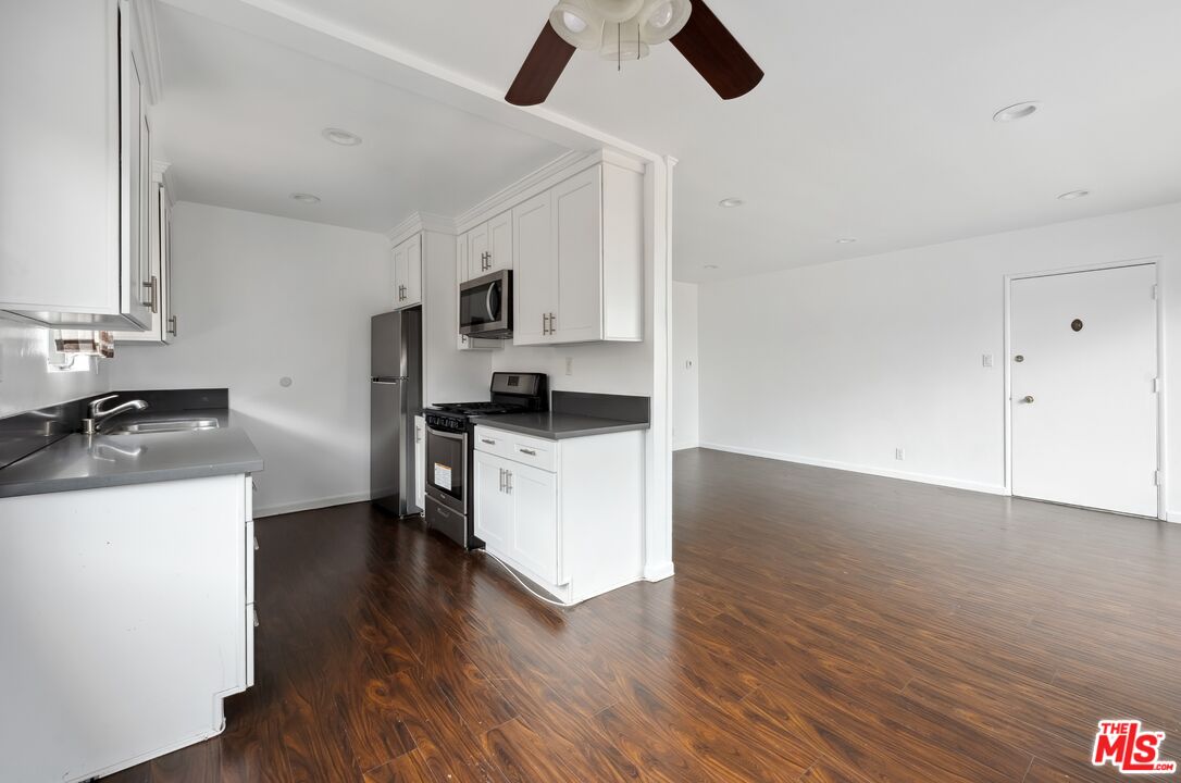 7550 Fountain Unit: 10