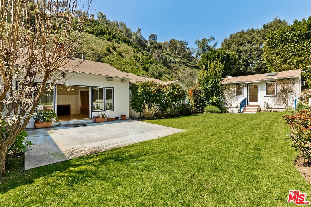 1318 San Ysidro Dr