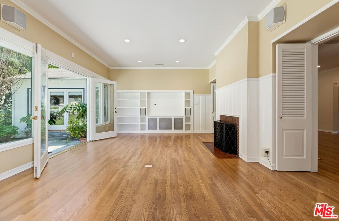 1318 San Ysidro Dr