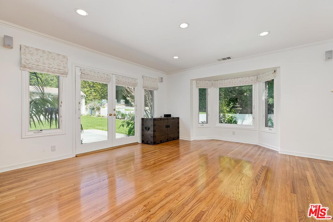 1318 San Ysidro Dr