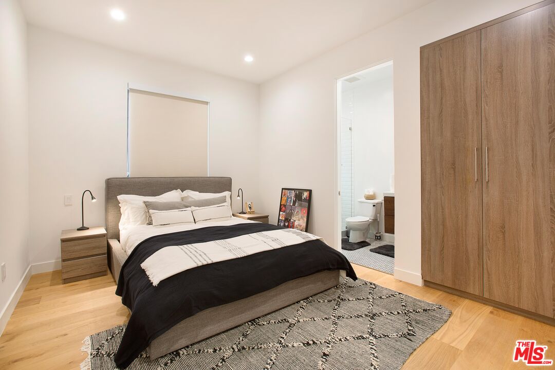 418 N Stanley Ave Unit: 420