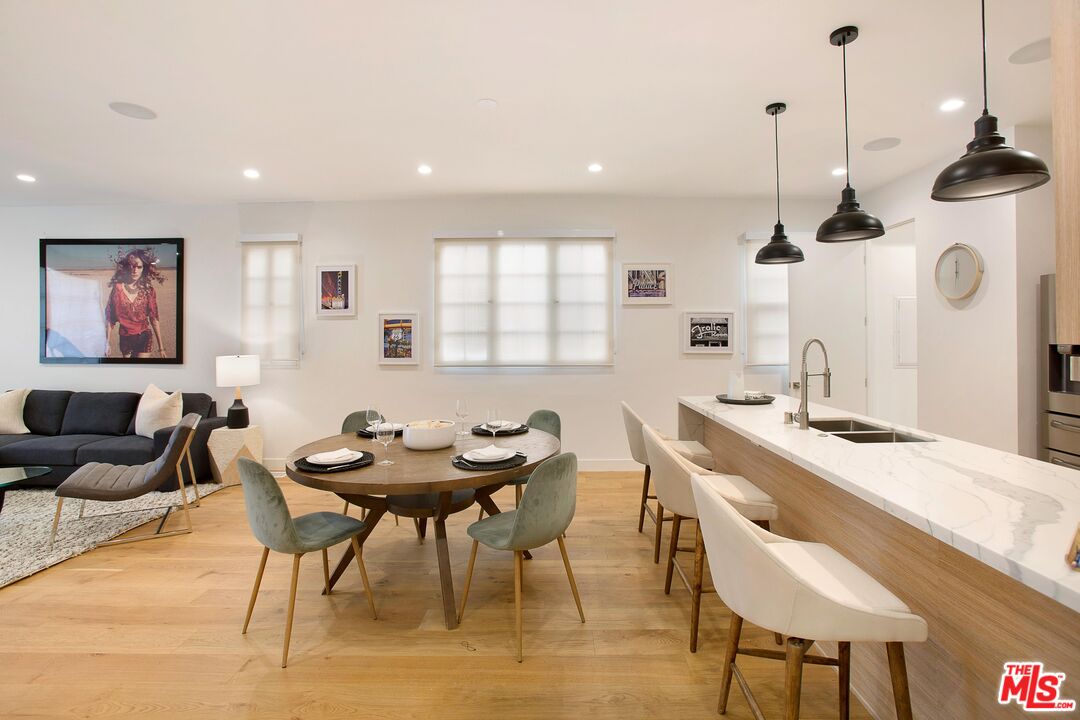 418 N Stanley Ave Unit: 420