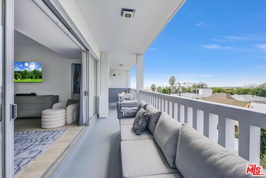 999 N Doheny Dr Unit: 312