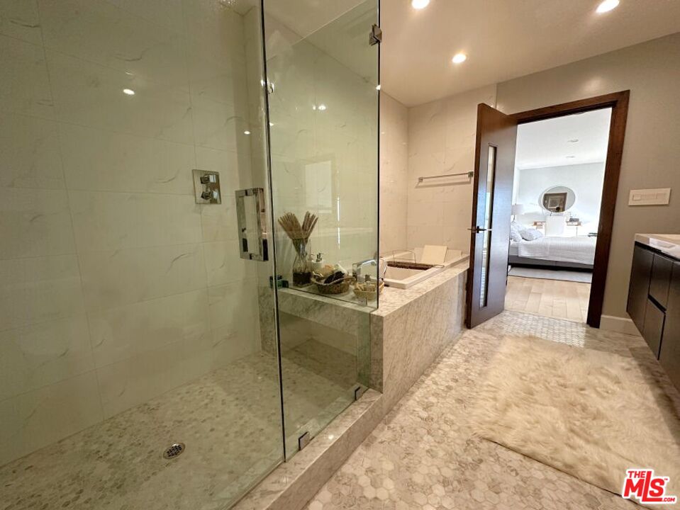 9300 Warbler Way