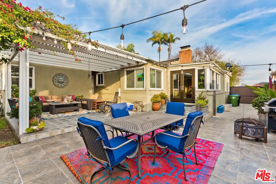 1923 S Crescent Heights Blvd