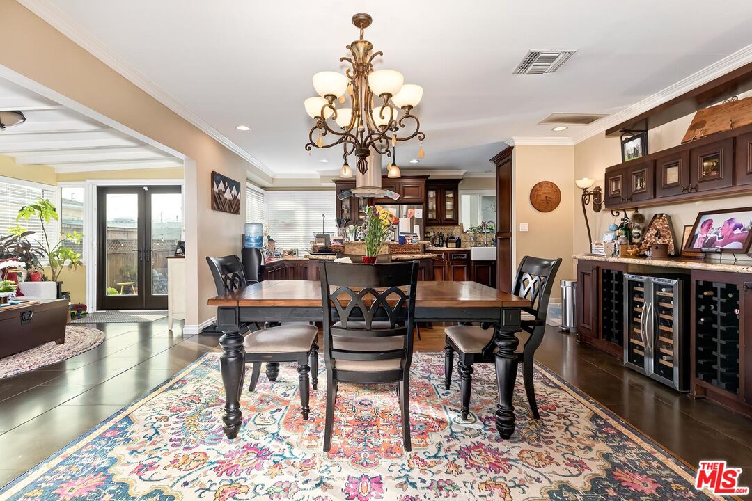 1923 S Crescent Heights Blvd