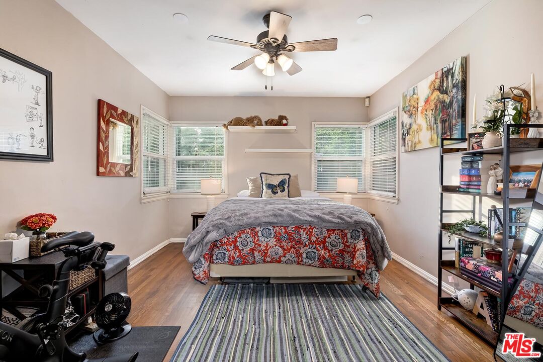 1923 S Crescent Heights Blvd