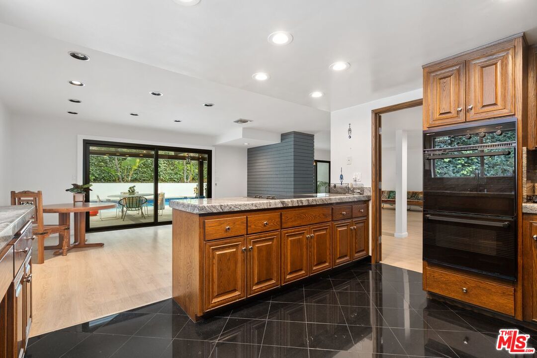 3135 CHANDELLE RD