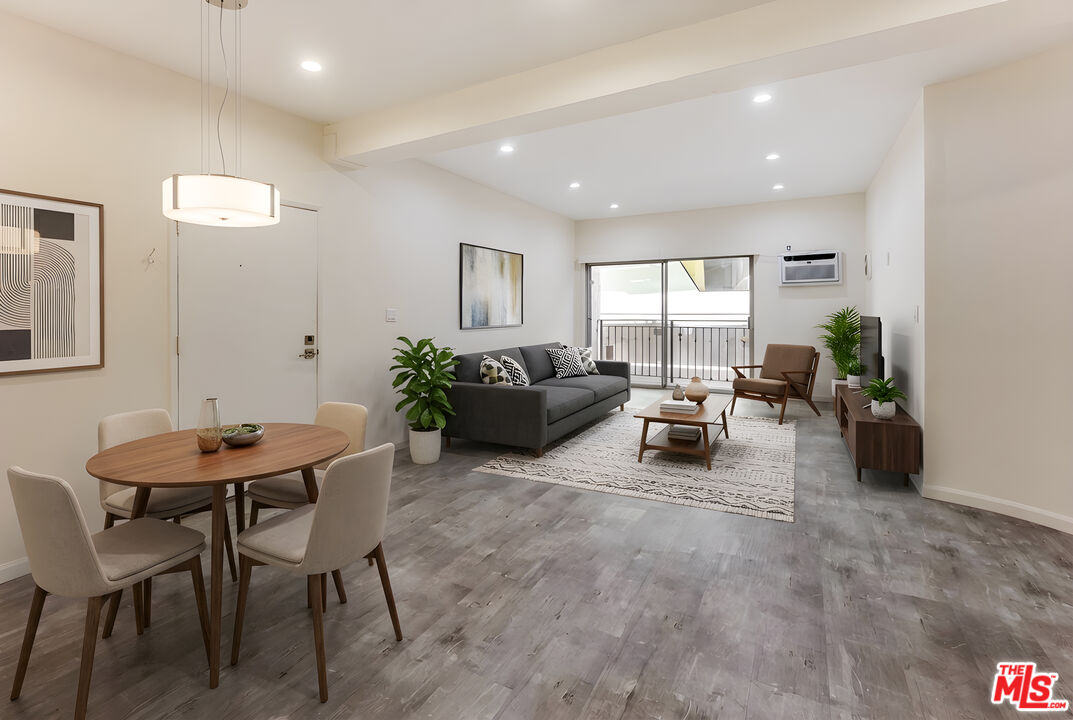 1440 Veteran Ave Unit: 220