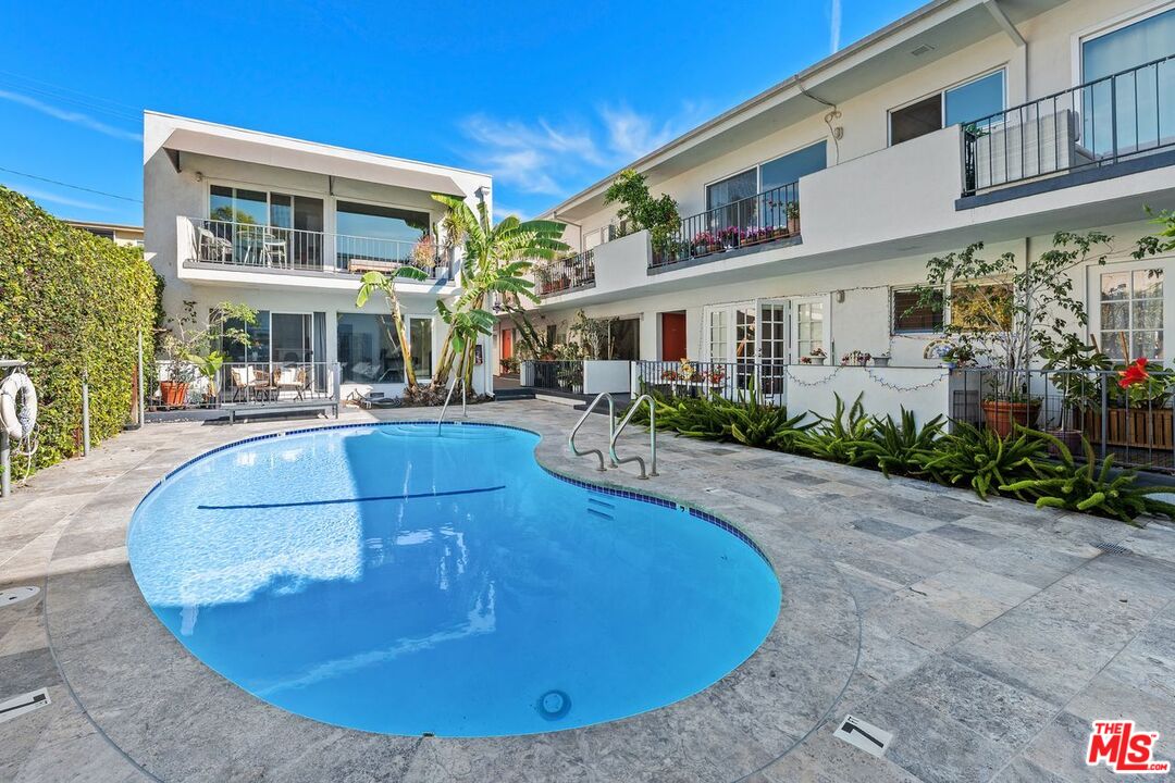 1328 Havenhurst Dr Unit: 207