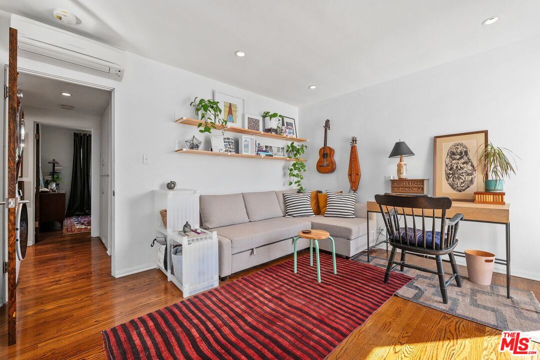 1328 Havenhurst Dr Unit: 207