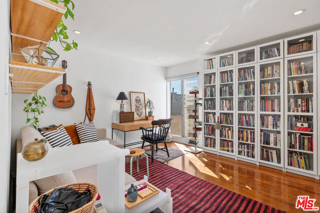 1328 Havenhurst Dr Unit: 207