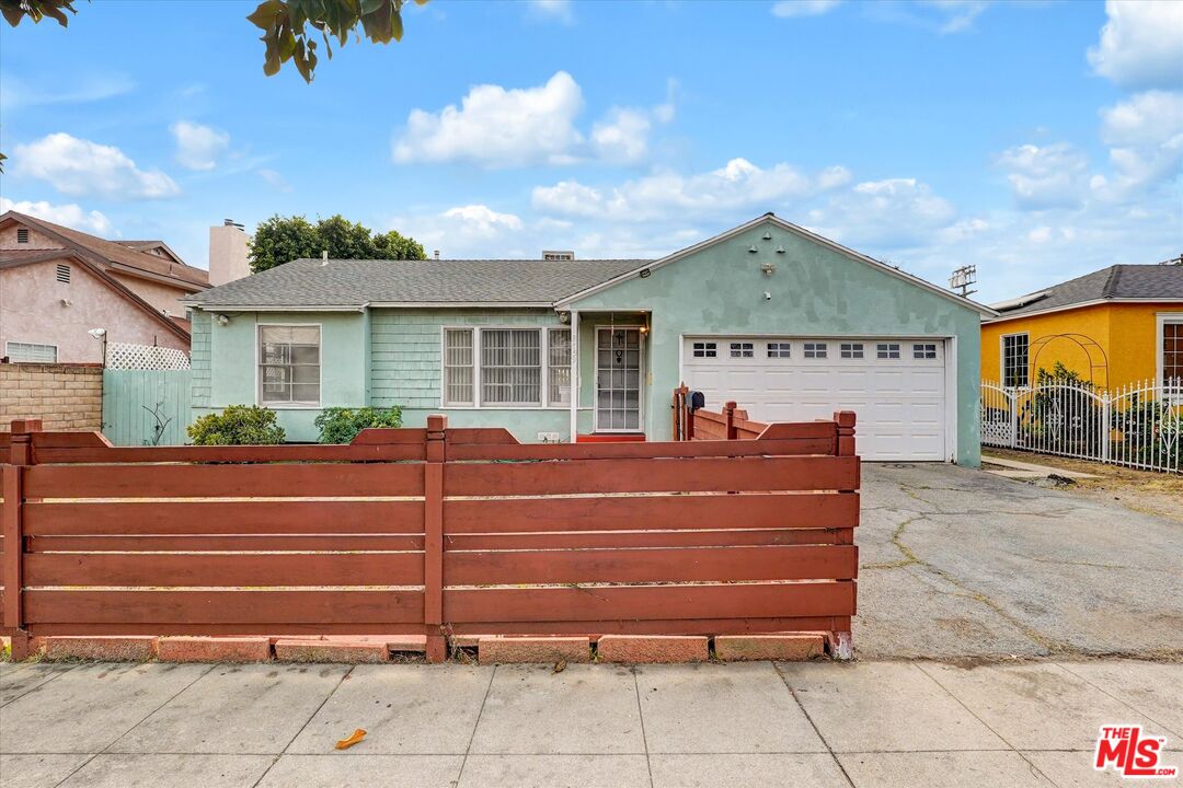 8759 Snowden Ave