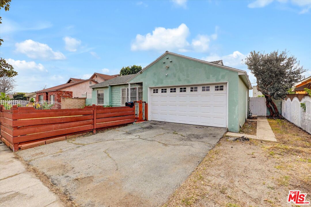 8759 Snowden Ave