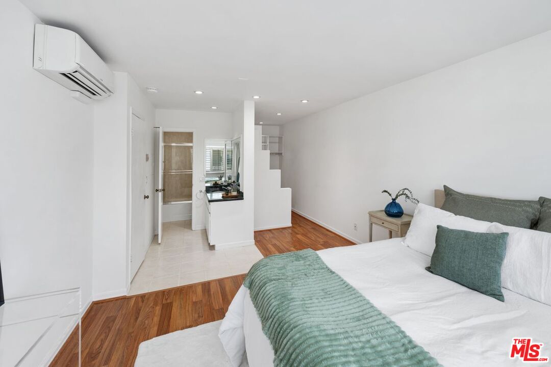 1440 23rd St Unit: 302