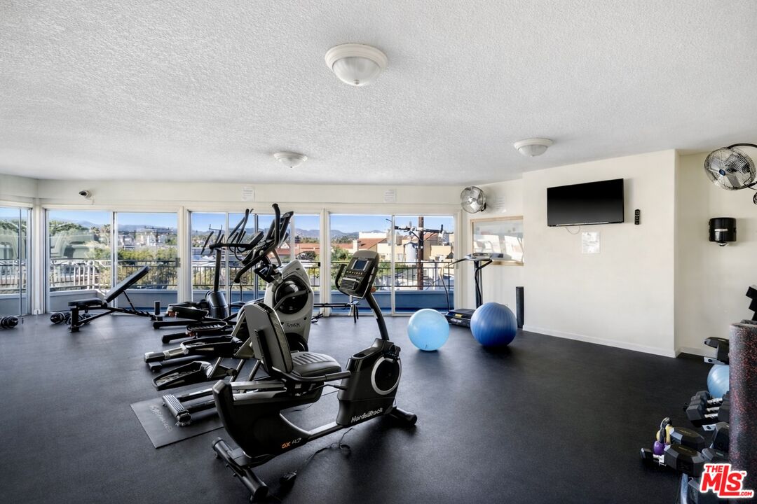 1440 23rd St Unit: 302