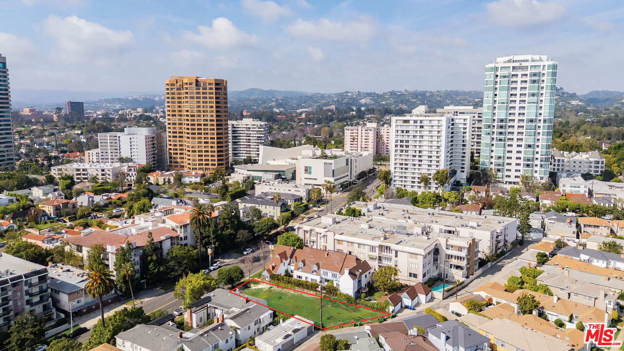 1270 S Beverly Glen Blvd