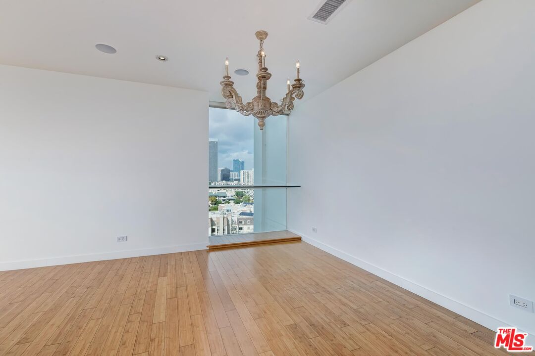 2222 Avenue Of The Stars Unit: 1102