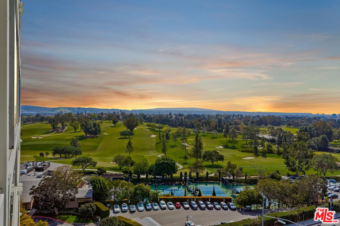 2222 Avenue Of The Stars Unit: 1102