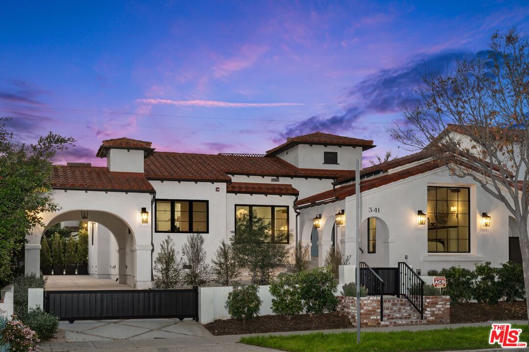 341 S Roxbury Dr