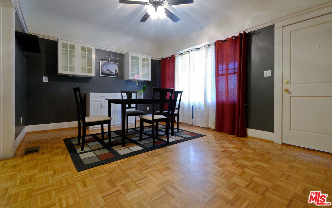 1616 W 24th St