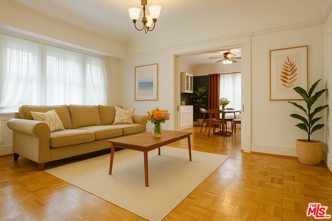 1616 W 24th St