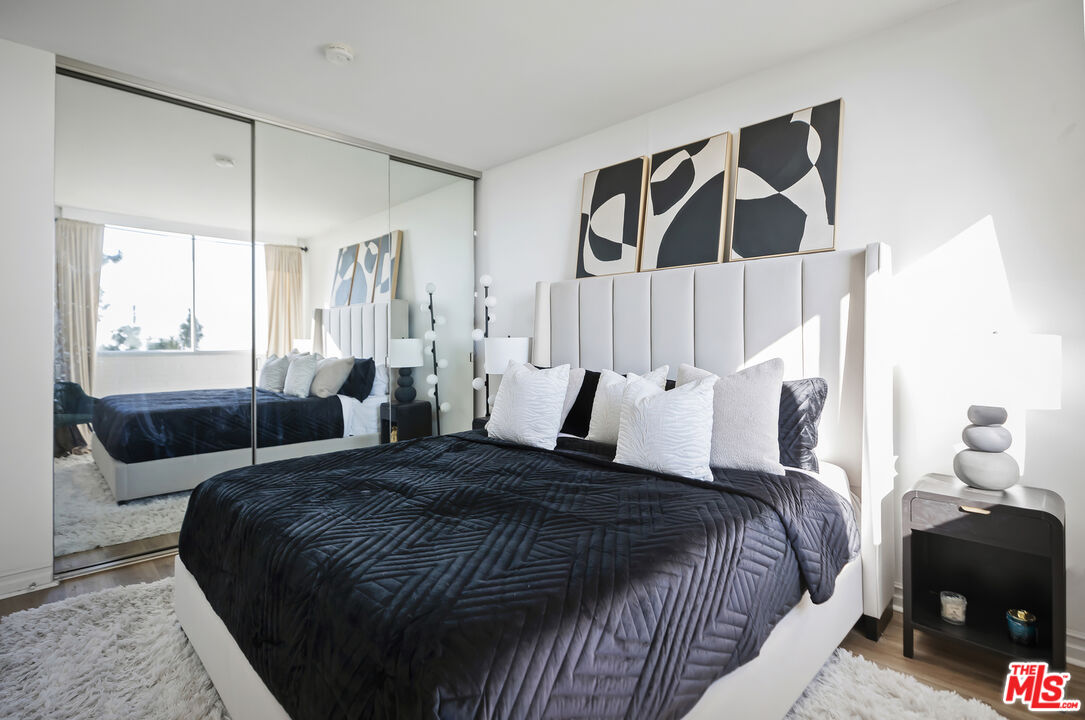 4455 Los Feliz Blvd Unit: 703