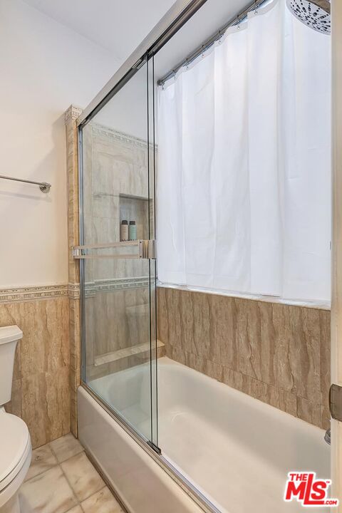 323 N Palm Dr Unit: 3