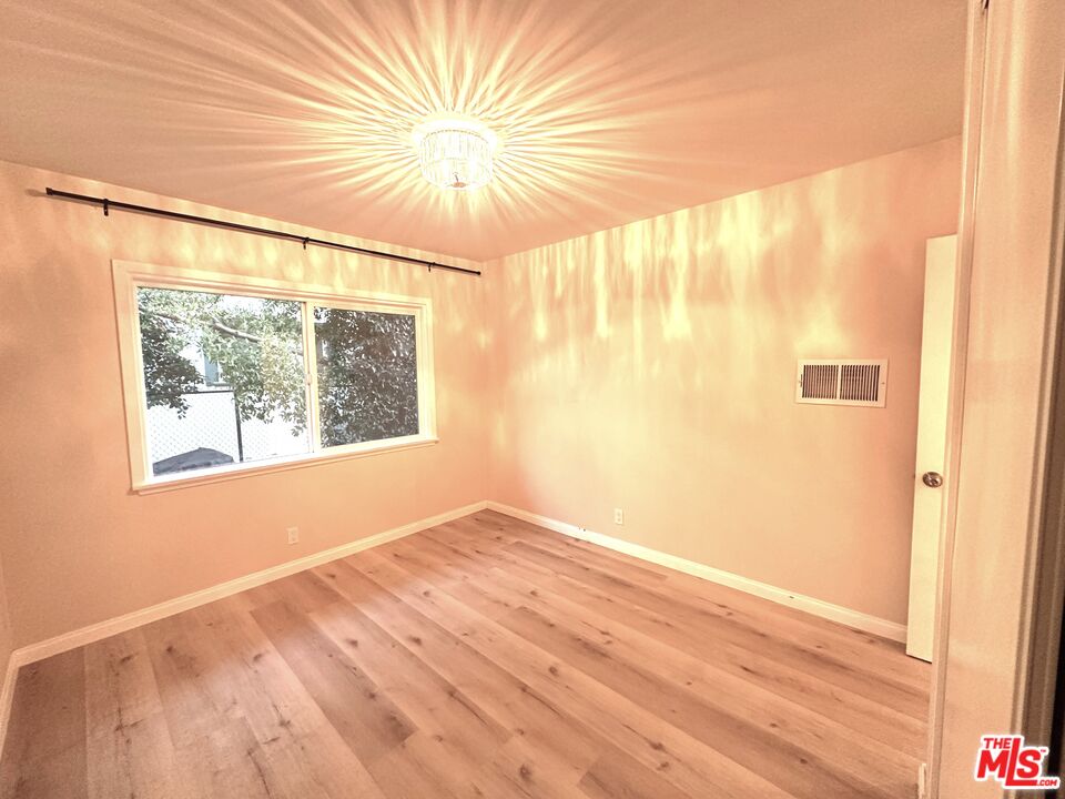 2027 Euclid St Unit: A