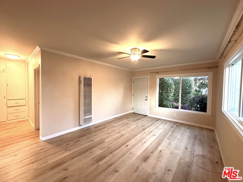 2027 Euclid St Unit: A