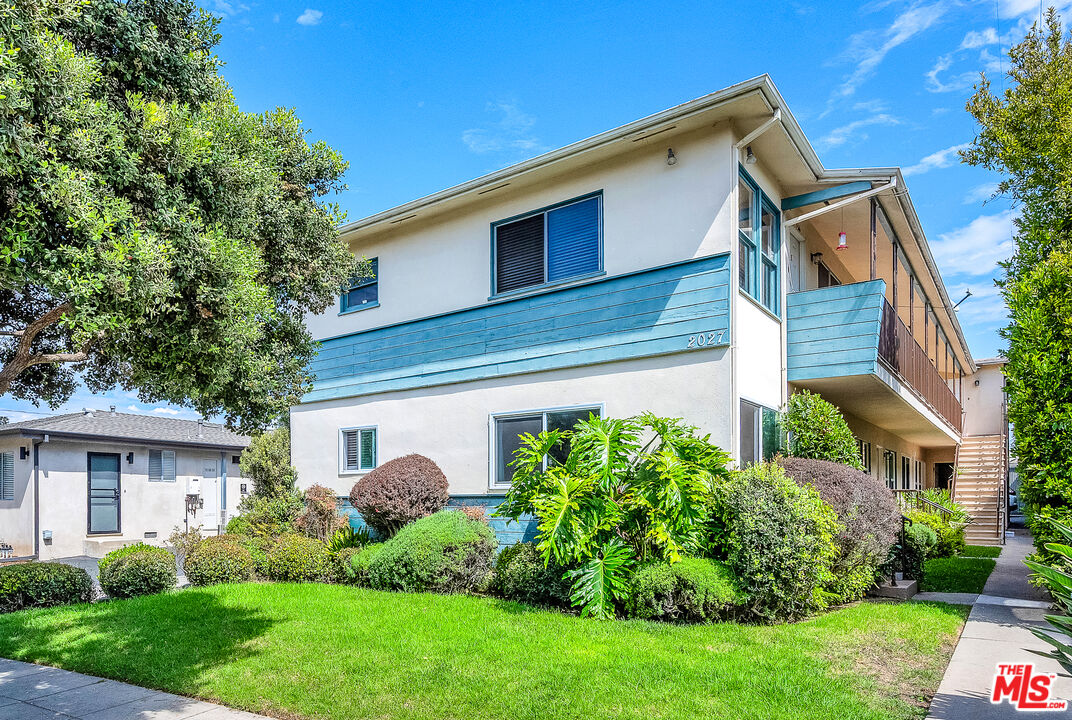 2027 Euclid St Unit: A