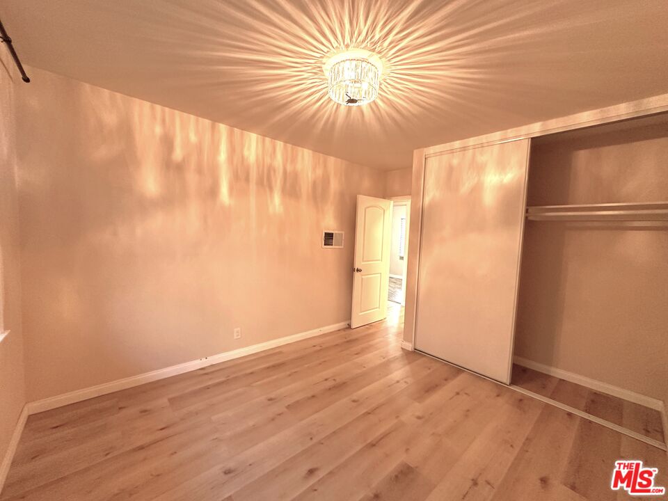 2027 Euclid St Unit: A