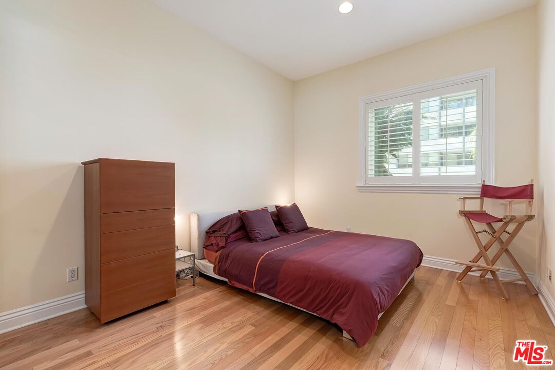 132 S Maple Dr Unit: 101