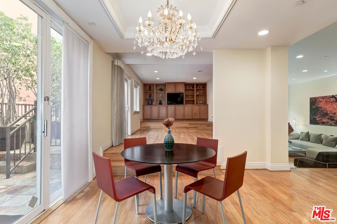 132 S Maple Dr Unit: 101