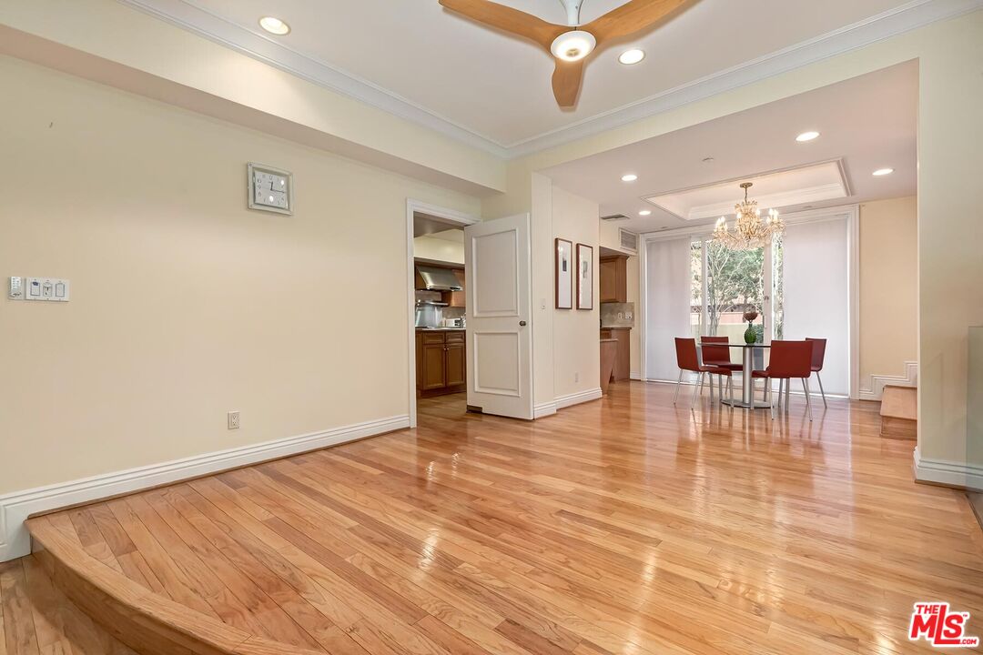 132 S Maple Dr Unit: 101