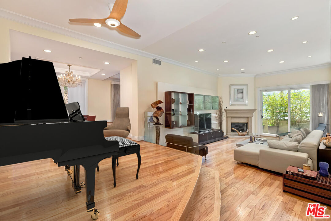 132 S Maple Dr Unit: 101