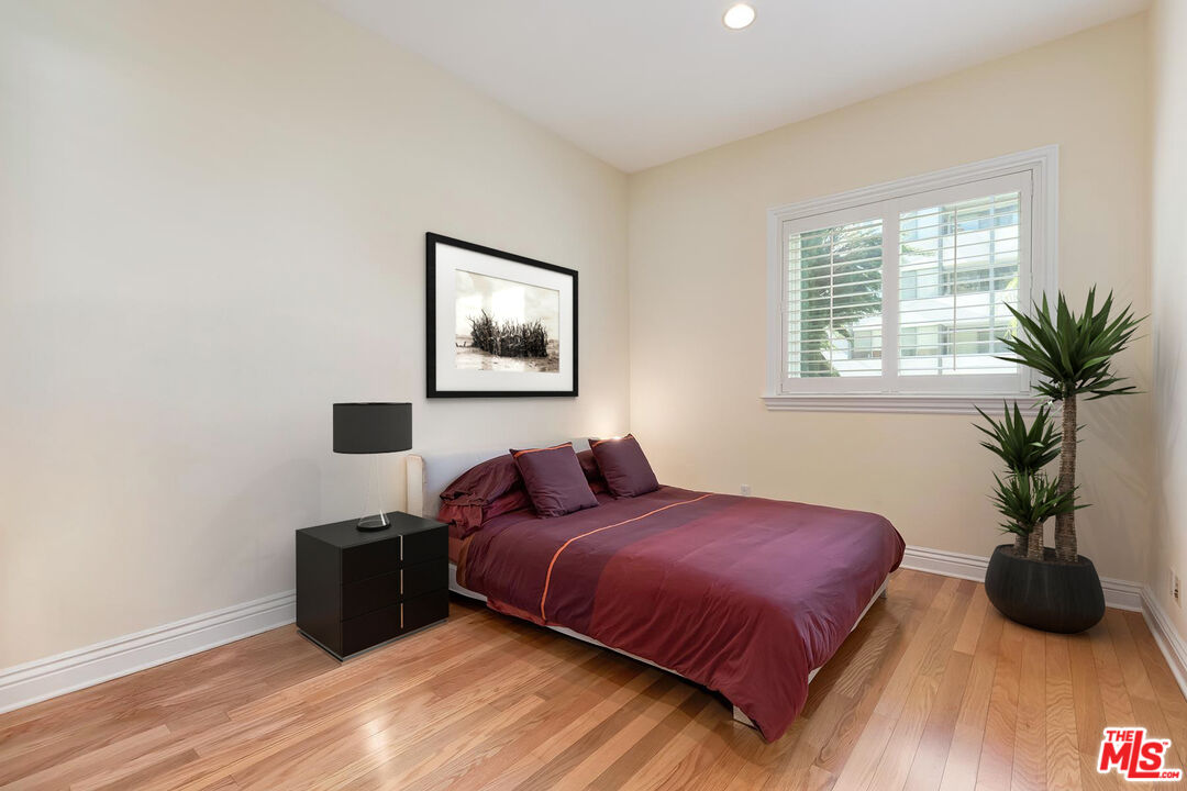 132 S Maple Dr Unit: 101