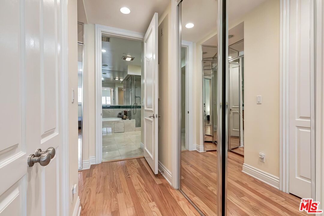 132 S Maple Dr Unit: 101