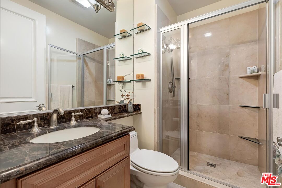 132 S Maple Dr Unit: 101