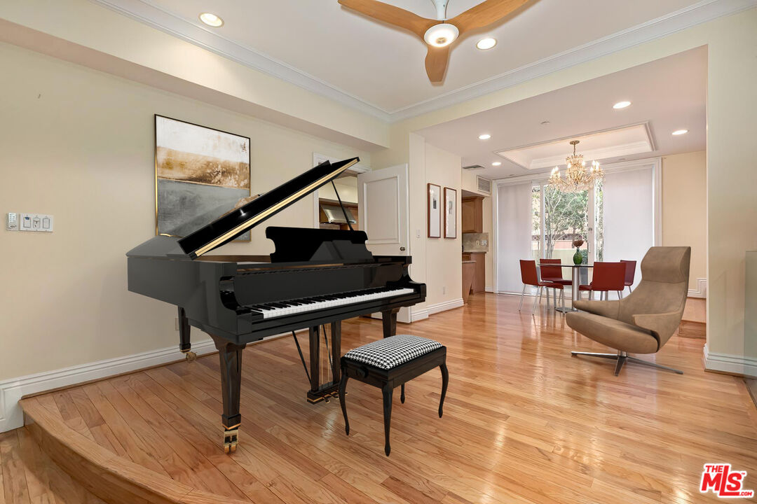 132 S Maple Dr Unit: 101