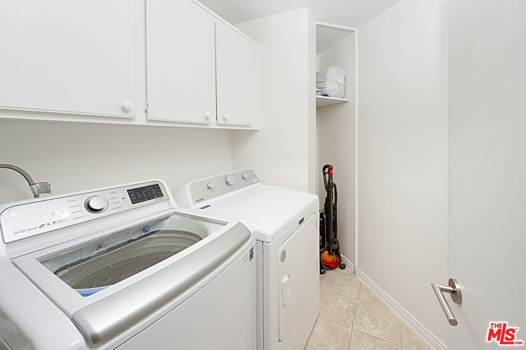 200 N Swall Dr Unit: 553