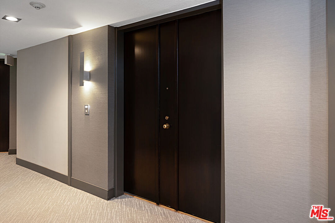 200 N Swall Dr Unit: 553