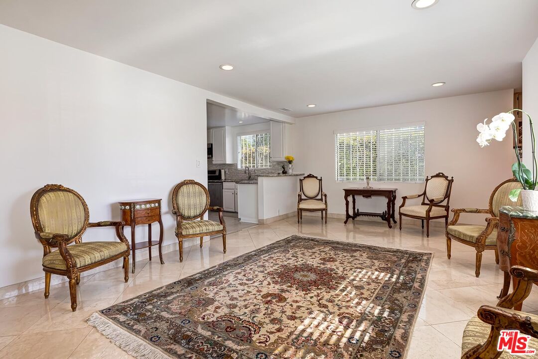 2658 Westwood Blvd