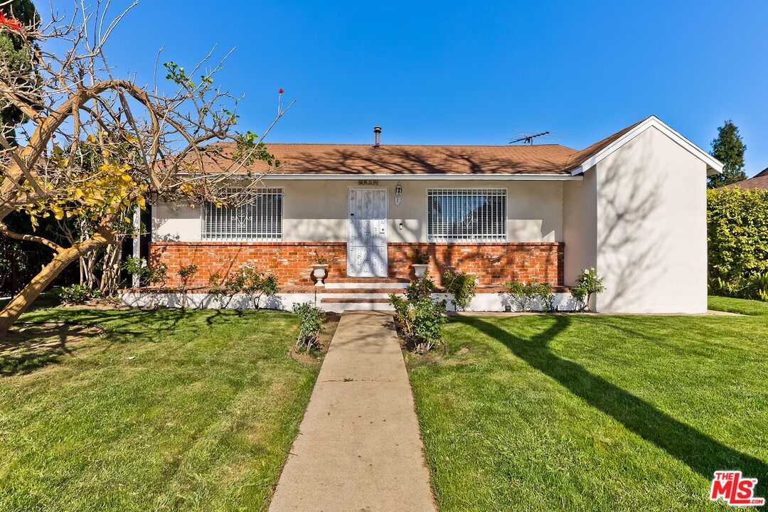 2658 Westwood Blvd