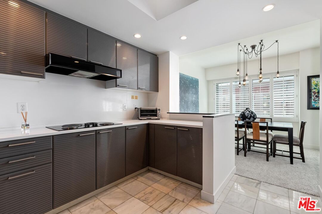 10520 Wilshire Blvd Unit: 1207