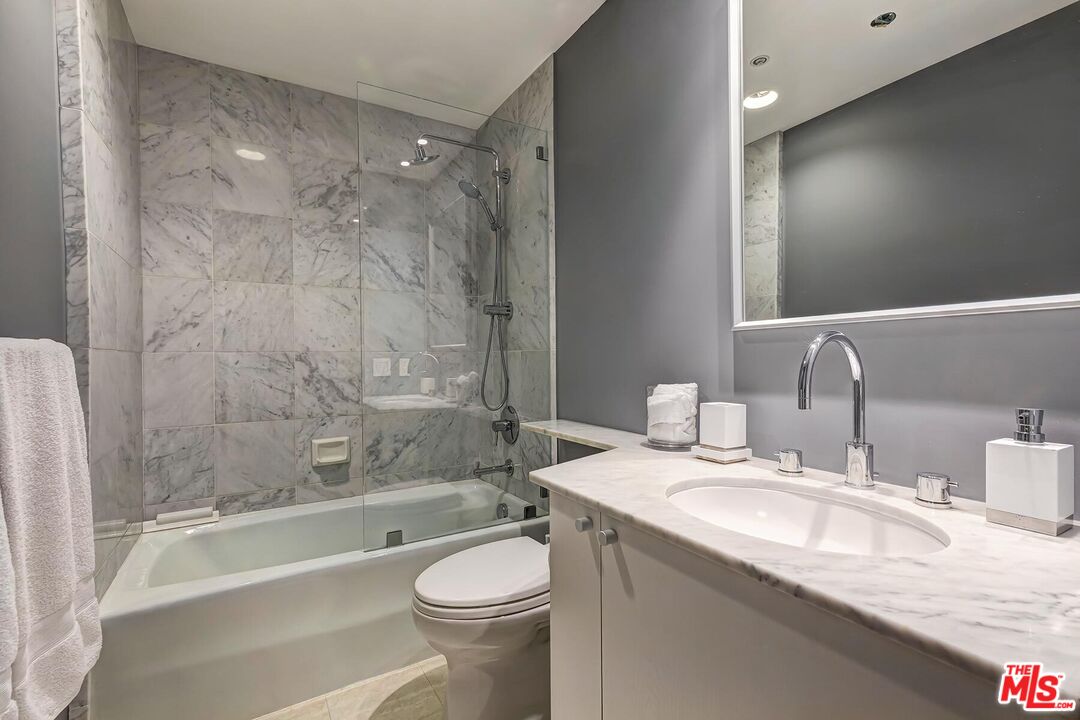 10520 Wilshire Blvd Unit: 1207