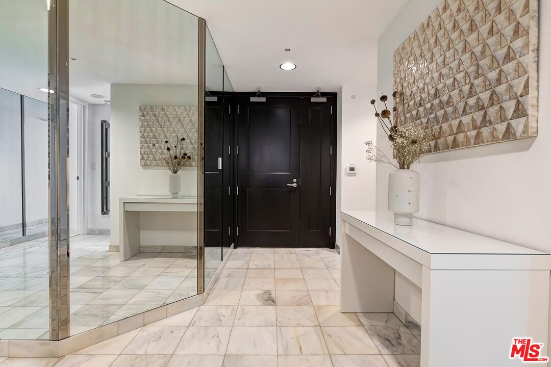 10520 Wilshire Blvd Unit: 1207