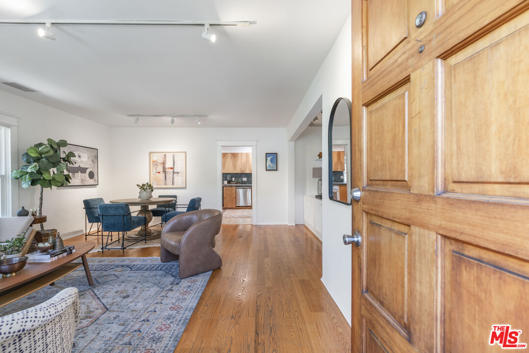9010 Norma Pl